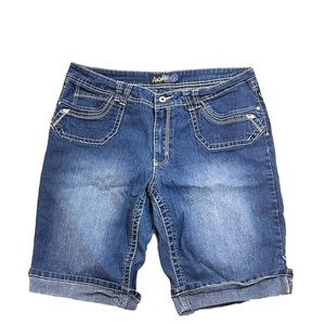 Angels stretchy mid rise Bermuda denim shorts sz 18w
